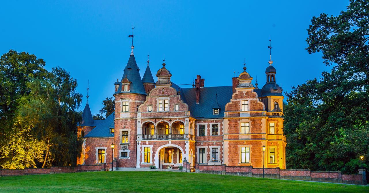 Hotel Palac Kobylniki Obersitzko Exterior foto